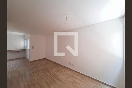 Casa de condomínio à venda com 57m², 2 quartos e 2 vagas Casa de condomínio à venda com 57m², 2 quartos e 2 vagasSala