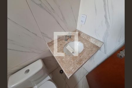 Casa de condomínio à venda com 57m², 2 quartos e 2 vagas Casa de condomínio à venda com 57m², 2 quartos e 2 vagasBanheiro Quarto 2