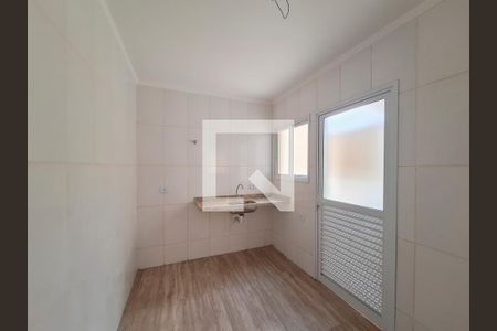 Casa de condomínio à venda com 57m², 2 quartos e 2 vagas Casa de condomínio à venda com 57m², 2 quartos e 2 vagasCozinha