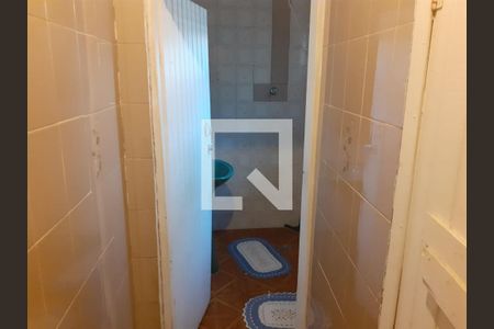 Casa à venda com 60m², 2 quartos e 1 vaga Casa à venda com 60m², 2 quartos e 1 vagaBanheiro