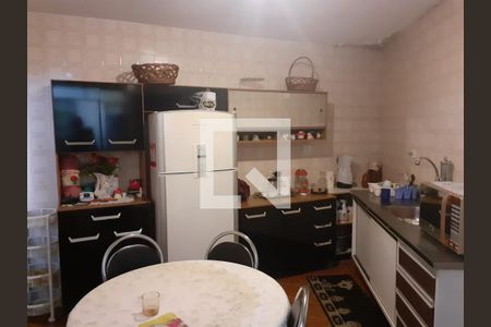 Casa à venda com 60m², 2 quartos e 1 vaga Casa à venda com 60m², 2 quartos e 1 vagaCozinha