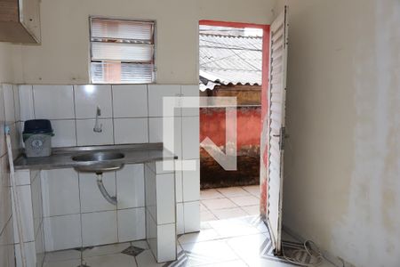 Cozinha de casa para alugar com 1 quarto, 40m² em Vila Alpina, São Paulo