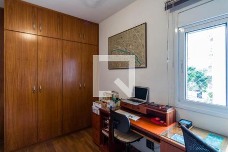 Apartamento à venda com 123m², 3 quartos e 2 vagasQuarto 3