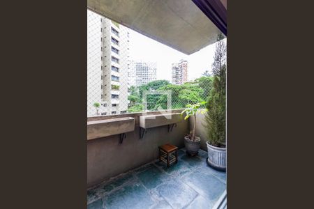 varanda de apartamento à venda com 3 quartos, 123m² em Real Parque, São Paulo