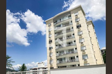 Apartamento para alugar com 115m², 3 quartos e 2 vagas Apartamento para alugar com 115m², 3 quartos e 2 vagasFachada
