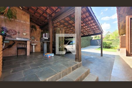 Casa à venda com 285m², 4 quartos e 4 vagasÁrea externa