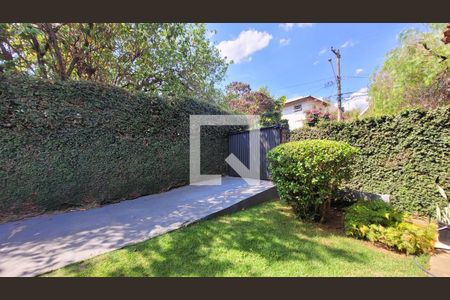 Casa à venda com 285m², 4 quartos e 4 vagasÁrea externa