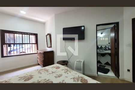 Casa à venda com 285m², 4 quartos e 4 vagasSuíte 1