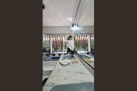 Casa à venda com 285m², 4 quartos e 4 vagasBanheiro da Suíte 1