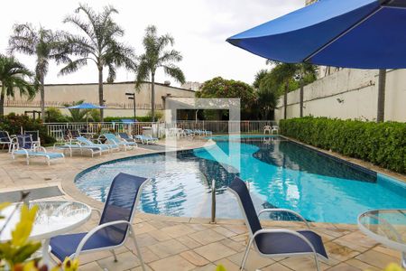 Apartamento à venda com 50m², 2 quartos e 1 vaga Apartamento à venda com 50m², 2 quartos e 1 vagaÁrea comum - Piscina