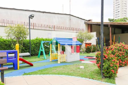 Apartamento à venda com 50m², 2 quartos e 1 vaga Apartamento à venda com 50m², 2 quartos e 1 vagaÁrea comum - Playground