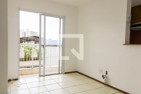 Sala de apartamento à venda com 2 quartos, 50m² em Del Castilho, Rio de Janeiro
