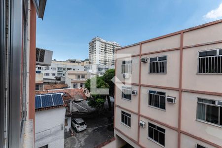 Apartamento à venda com 82m², 3 quartos e 1 vagaSala vista