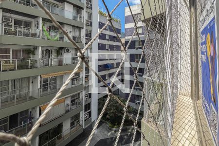 Apartamento à venda com 82m², 3 quartos e 1 vagaSala vista