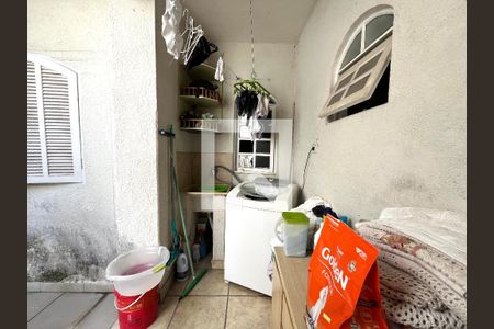 Casa para alugar com 300m², 5 quartos e 3 vagas Casa para alugar com 300m², 5 quartos e 3 vagasÁrea de Serviço