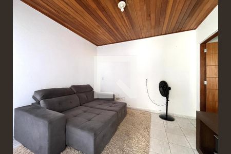 Casa para alugar com 300m², 5 quartos e 3 vagas Casa para alugar com 300m², 5 quartos e 3 vagasSala Edícula