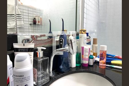 Casa para alugar com 300m², 5 quartos e 3 vagas Casa para alugar com 300m², 5 quartos e 3 vagasBanheiro Corredor