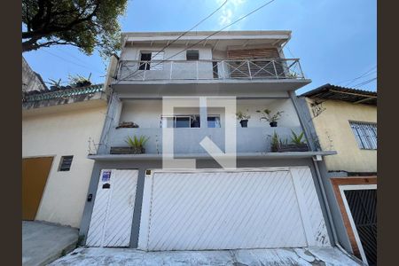 Casa para alugar com 300m², 5 quartos e 3 vagas Casa para alugar com 300m², 5 quartos e 3 vagasFachada