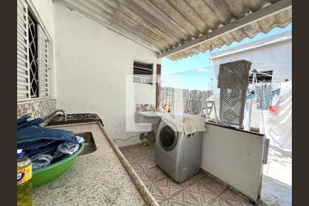 Casa para alugar com 300m², 5 quartos e 3 vagas Casa para alugar com 300m², 5 quartos e 3 vagasÁrea externa