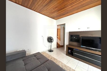 Casa para alugar com 300m², 5 quartos e 3 vagas Casa para alugar com 300m², 5 quartos e 3 vagasSala Edícula