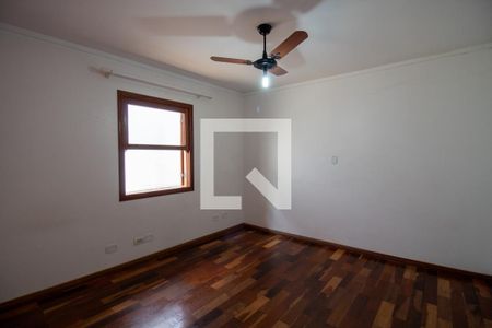 Casa à venda com 258m², 3 quartos e 4 vagasQuarto 3