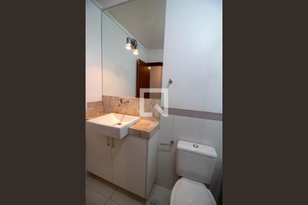 Casa à venda com 258m², 3 quartos e 4 vagasBanheiro do Quarto 1