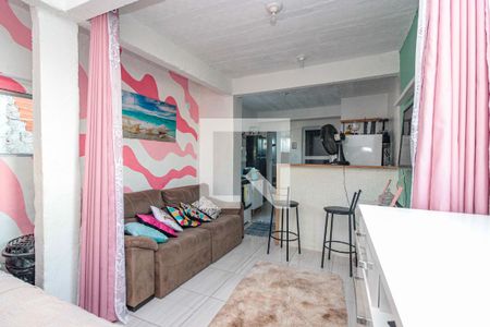 Sala/Quarto de casa de condomínio para alugar com 1 quarto, 29m² em Marechal Hermes, Rio de Janeiro
