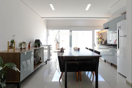 Sala de Jantar de casa para alugar com 4 quartos, 142m² em Jardim Sao Pedro, Mogi das Cruzes