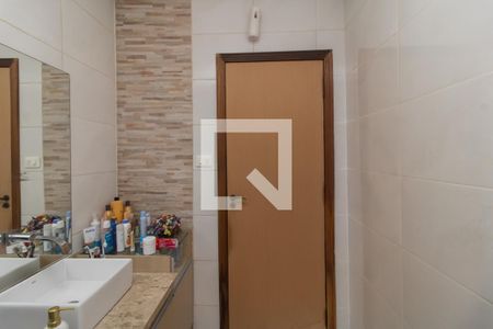 Casa à venda com 200m², 3 quartos e 2 vagasBanheiro 1