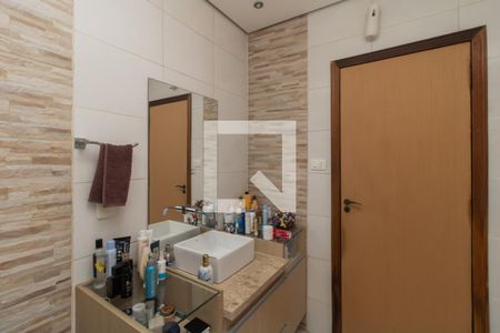 Casa à venda com 200m², 3 quartos e 2 vagasBanheiro 1