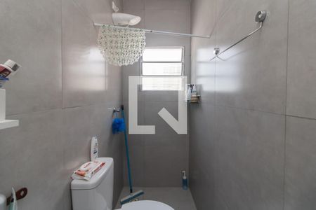 Casa à venda com 200m², 3 quartos e 2 vagasBanheiro 2