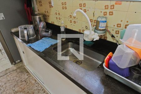 Casa à venda com 162m², 3 quartos e 3 vagas Casa à venda com 162m², 3 quartos e 3 vagasCozinha