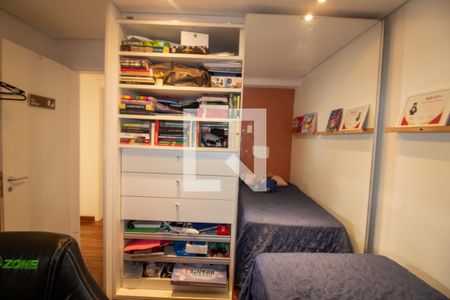 Apartamento à venda com 130m², 3 quartos e 2 vagasQuarto 2
