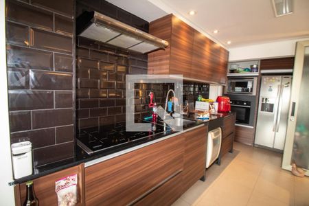 Apartamento à venda com 130m², 3 quartos e 2 vagasCozinha