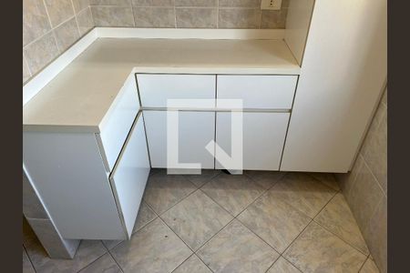 Apartamento à venda com 60m², 2 quartos e 1 vagaÁrea de Serviço