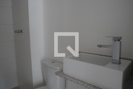 Banheiro de kitnet/studio à venda com 1 quarto, 24m² em Pinheiros, São Paulo