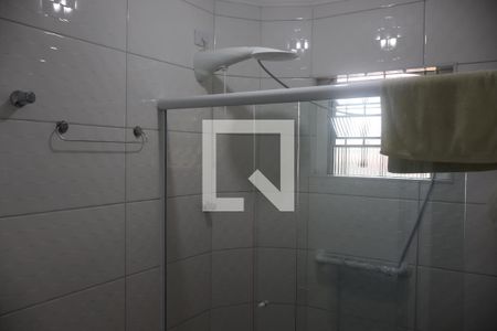 Casa à venda com 200m², 3 quartos e 4 vagasBanheiro da Suíte