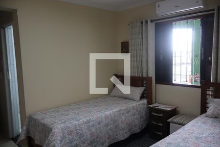 Suíte de casa à venda com 3 quartos, 200m² em Jardim Santa Mena, Guarulhos