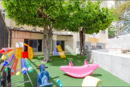 Apartamento à venda com 76m², 2 quartos e 1 vagaÁrea Comum - Playground