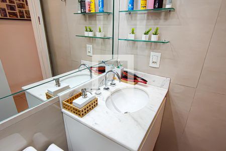 Apartamento para alugar com 69m², 2 quartos e 1 vagabanheiro social