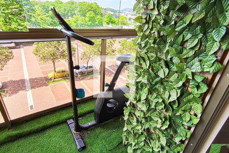 Apartamento para alugar com 69m², 2 quartos e 1 vagasala - varanda