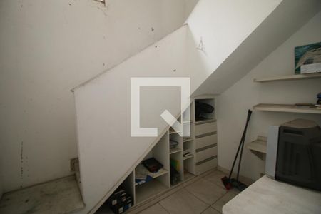 Casa à venda com 150m², 4 quartos e 2 vagasEscritório