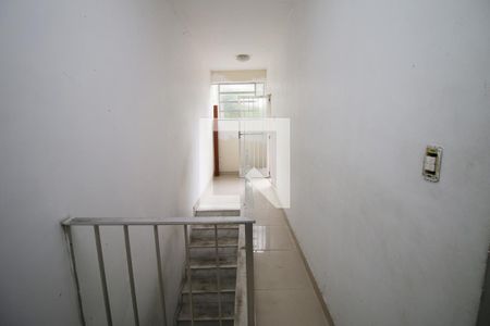 Casa à venda com 150m², 4 quartos e 2 vagasHall e escada