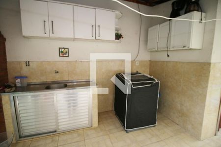 Casa à venda com 150m², 4 quartos e 2 vagasÁrea de Serviço