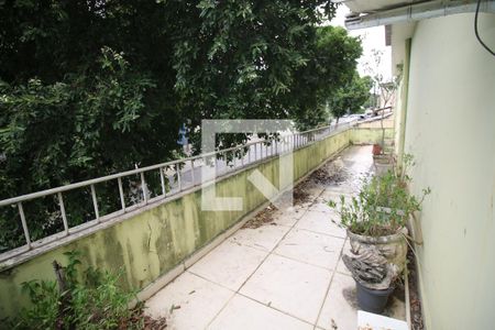 Casa à venda com 150m², 4 quartos e 2 vagasVaranda 2º piso