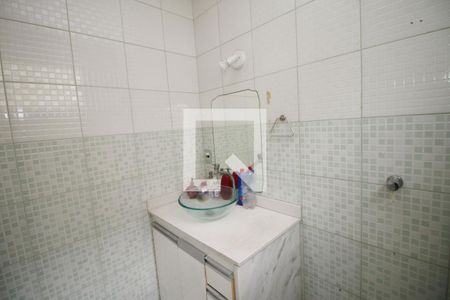 Casa à venda com 150m², 4 quartos e 2 vagasBanheiro Social