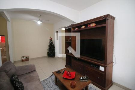 Casa à venda com 150m², 4 quartos e 2 vagasSala