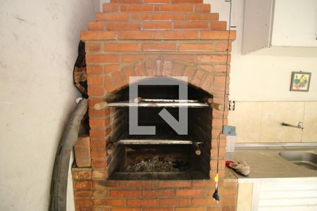 Casa à venda com 150m², 4 quartos e 2 vagasChurrasqueira