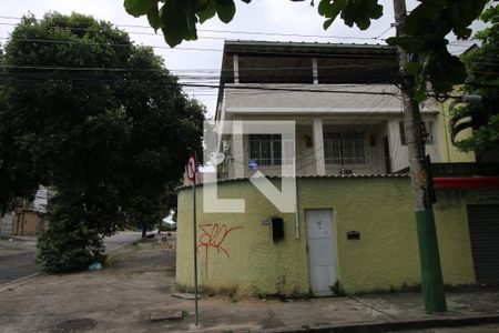 Casa à venda com 150m², 4 quartos e 2 vagasPlaca