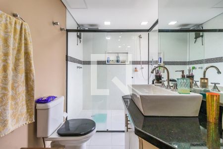 Apartamento à venda com 242m², 3 quartos e 3 vagasBanheiro da Suíte